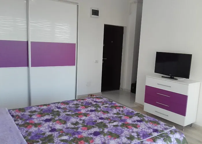 Sunset Violet Apartament Mamaja